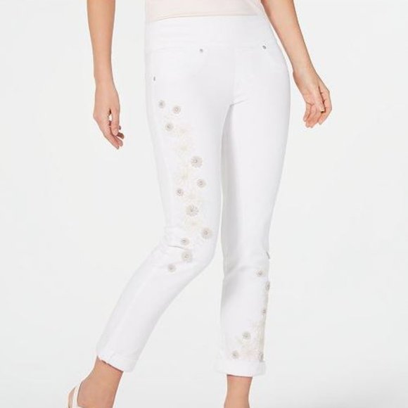 Style & Co. Pants - NWT Style & Co Embellished Boyfriend Jeans sz XL